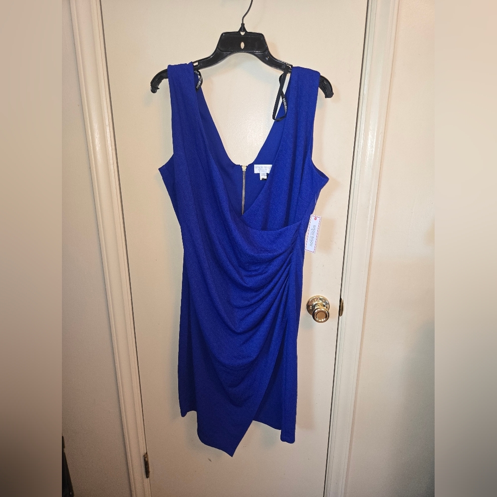 Elegant Blue Sleeveless Dress